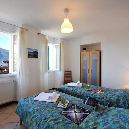 Sleeps 6 * Musso